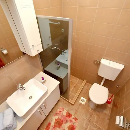 Casa de hóspedes Ivana 2*