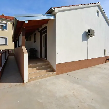 Casa de hóspedes Ivana 2*